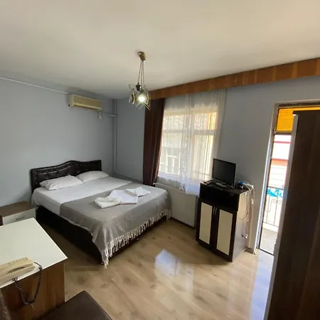 Feyzan 公寓式酒店 特拉布宗